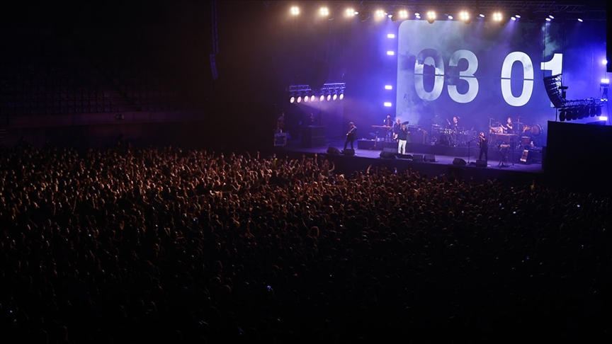 Declaran resultado del concierto-experimento sin distancia social en Barcelona