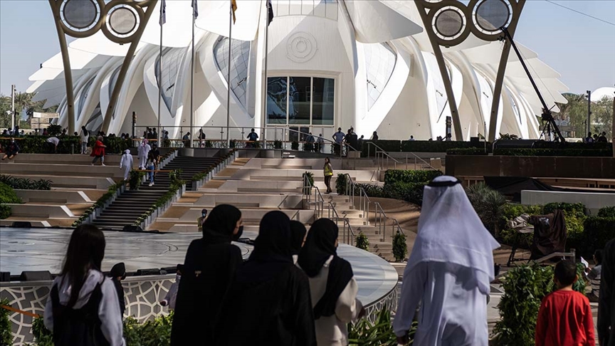 ہفتہ و اتوار عرب امارات مین اب تعطیل ہوگی