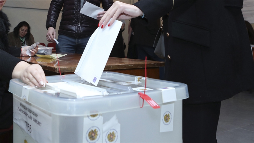 Ermənistanda parlament seçkiləri keçirilir