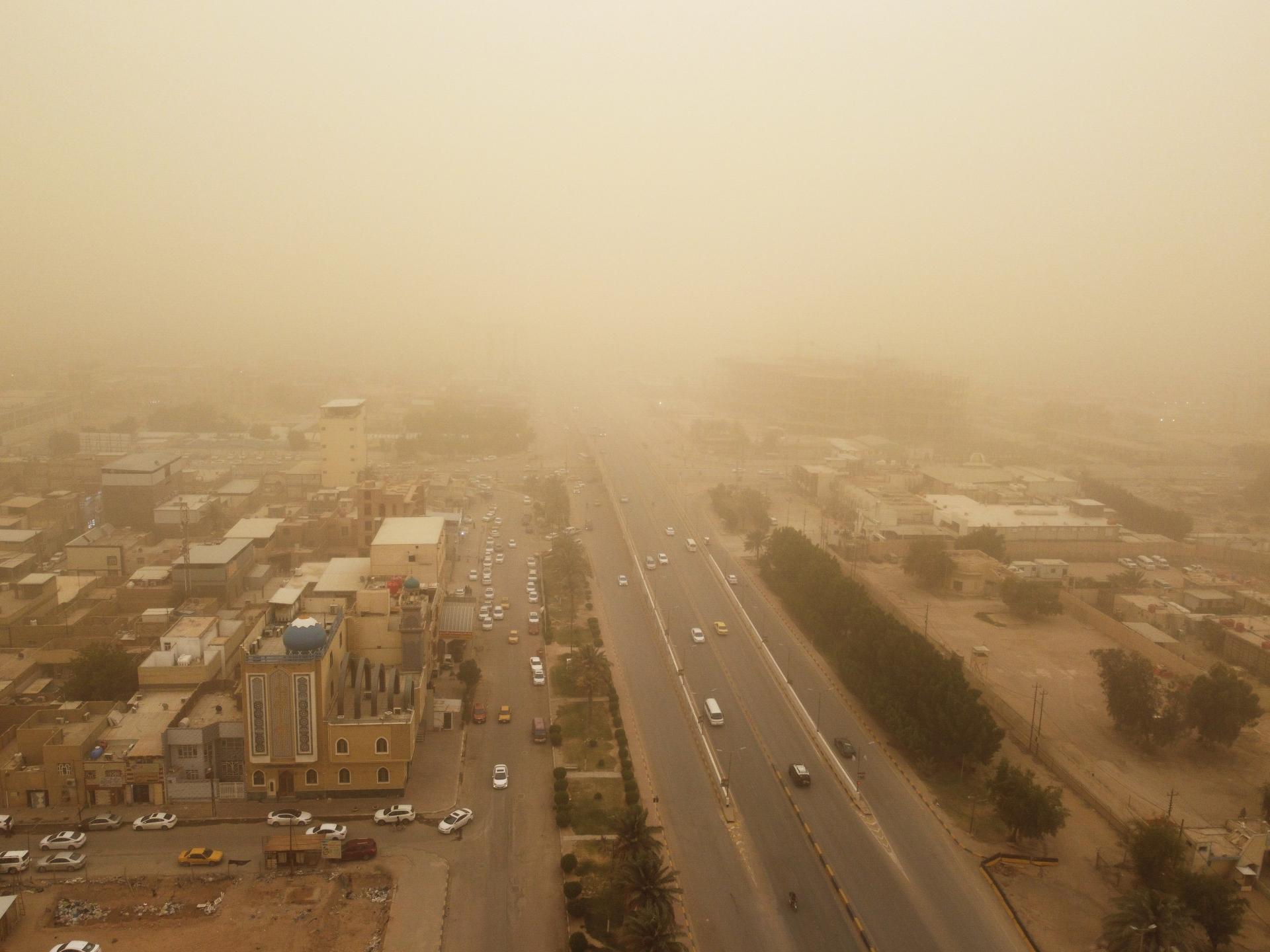 En Irak las escuelas fueron cerradas hoy debido a tormenta de arena extrema
