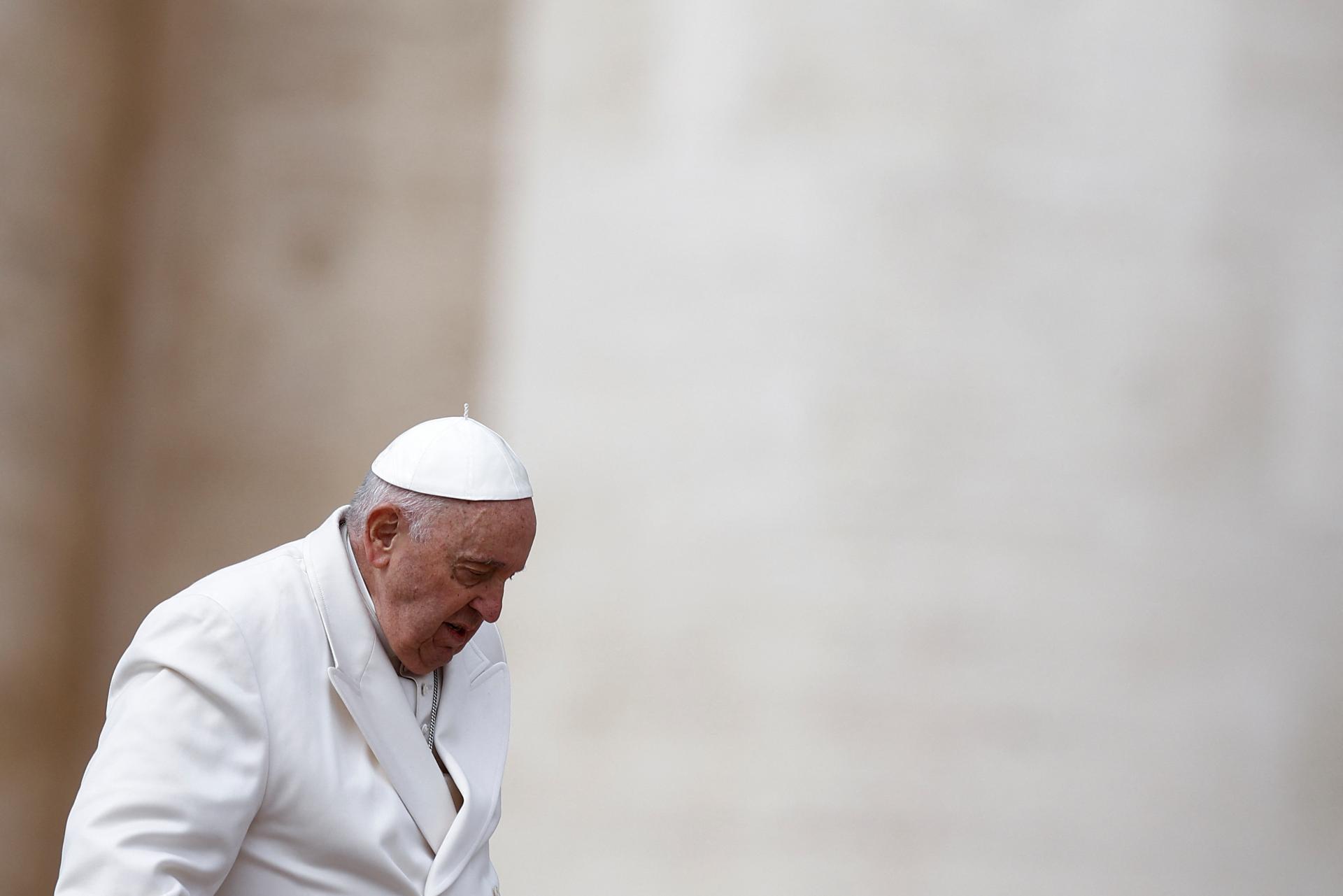 El Papa Francisco hospitalizado en Roma por una infección respiratoria