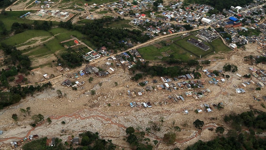 در اثر جاری شدن سیل در کولمبیا 45 تن جان داد
