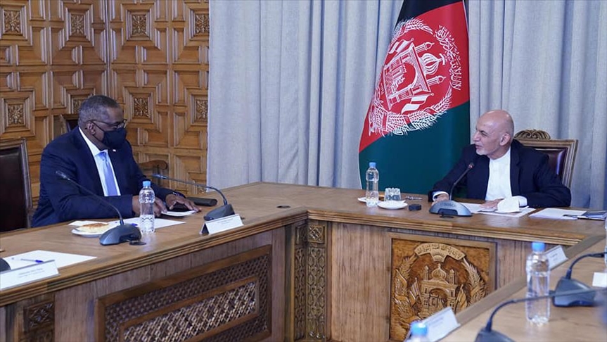 وزیر دفاع آمریکا با رئیس جمهور افغانستان دیدار کرد