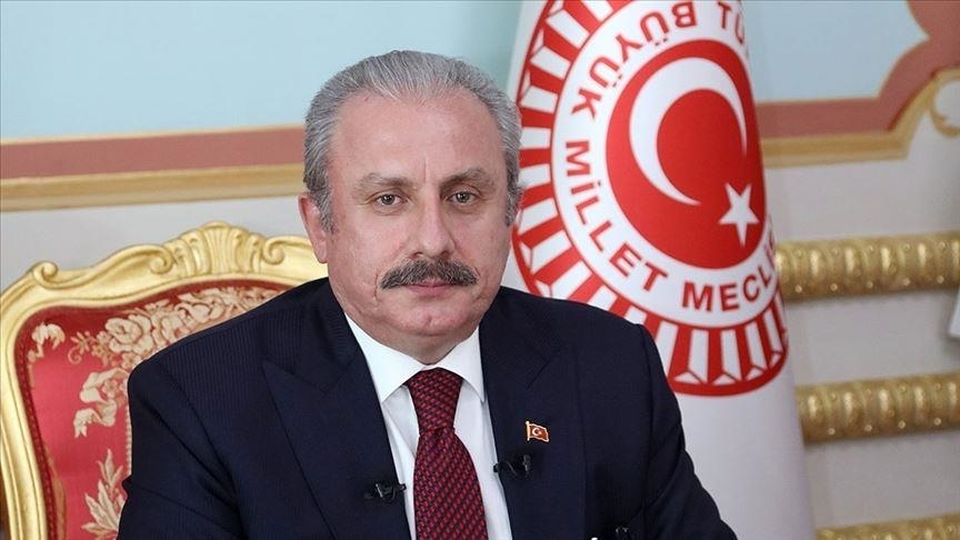 رئیس مجلس ملی ترکیه  به باکو پایتخت آذربایجان سفر کرد