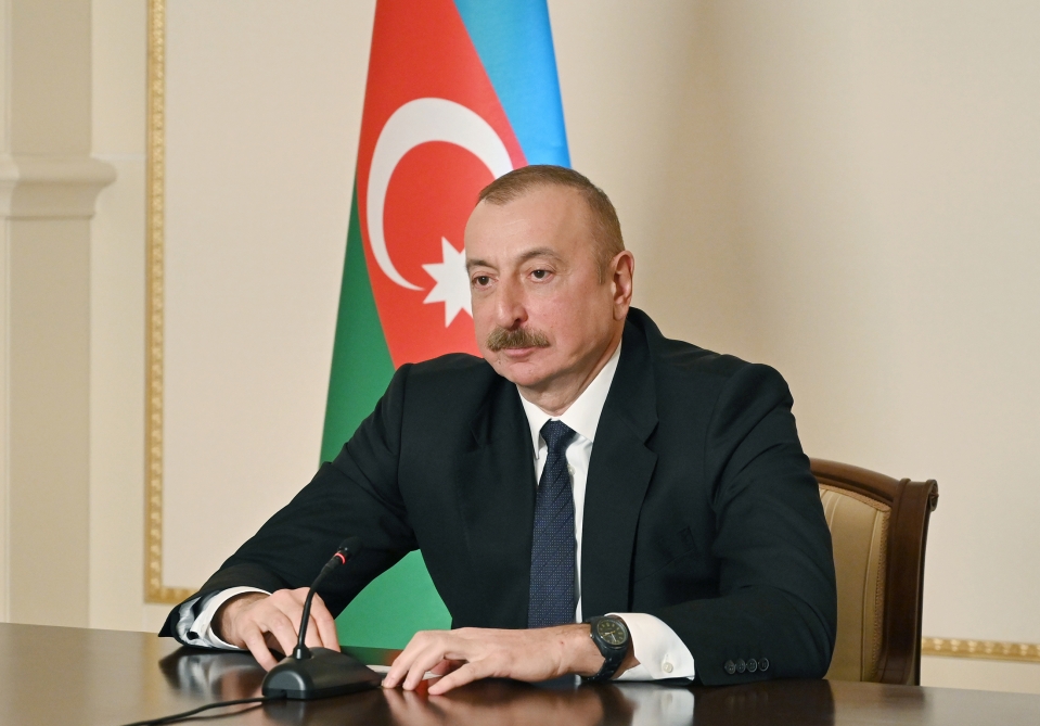 El presidente azerbaiyano Aliyev se solidariza con Turquía por los incendios forestales