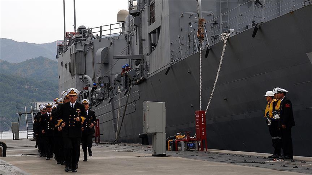 Los elementos de la Armada turca seguirán cumpliendo misión en el Golfo de Adén