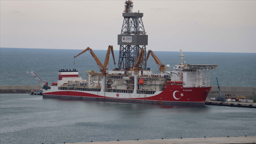 Le navire de forage Kanuni termine avec succès les premiers tests de puits dans les profondeurs de la mer Noire