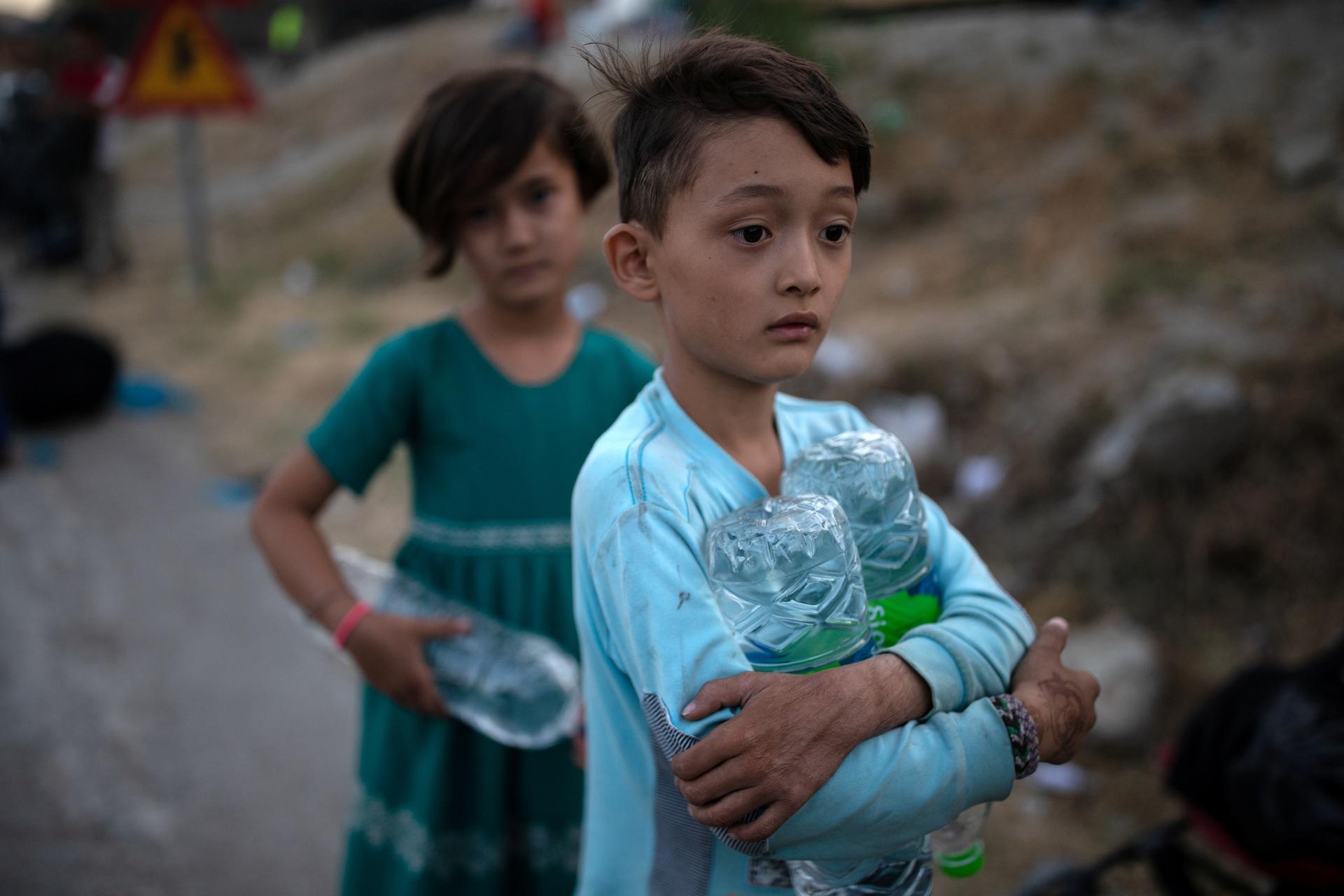 Ελλάδα: 27 ΜΚΟ προειδοποιούν για κρίση πείνας στους πρόσφυγες και τους αιτούντες άσυλο