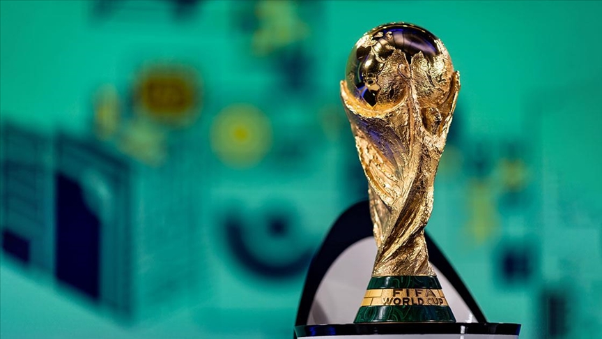 قطر میں کھیلے جانے والے عالمی فٹ بال کپ کے لیے الٹی گنتی شروع