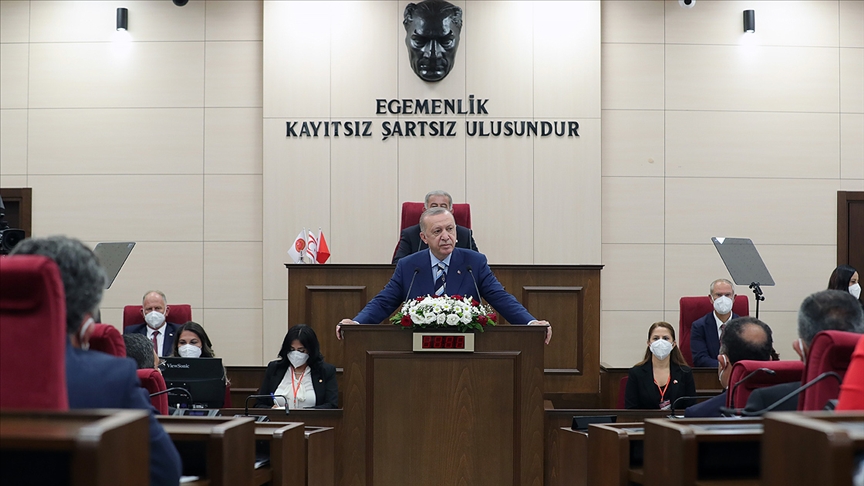 Ердоган отслужи празничния намаз в Лефкоша...