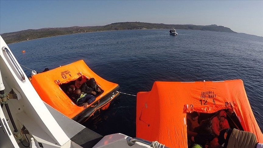 Guardia costiera turca ha salvato 56 migranti nel Mar Egeo