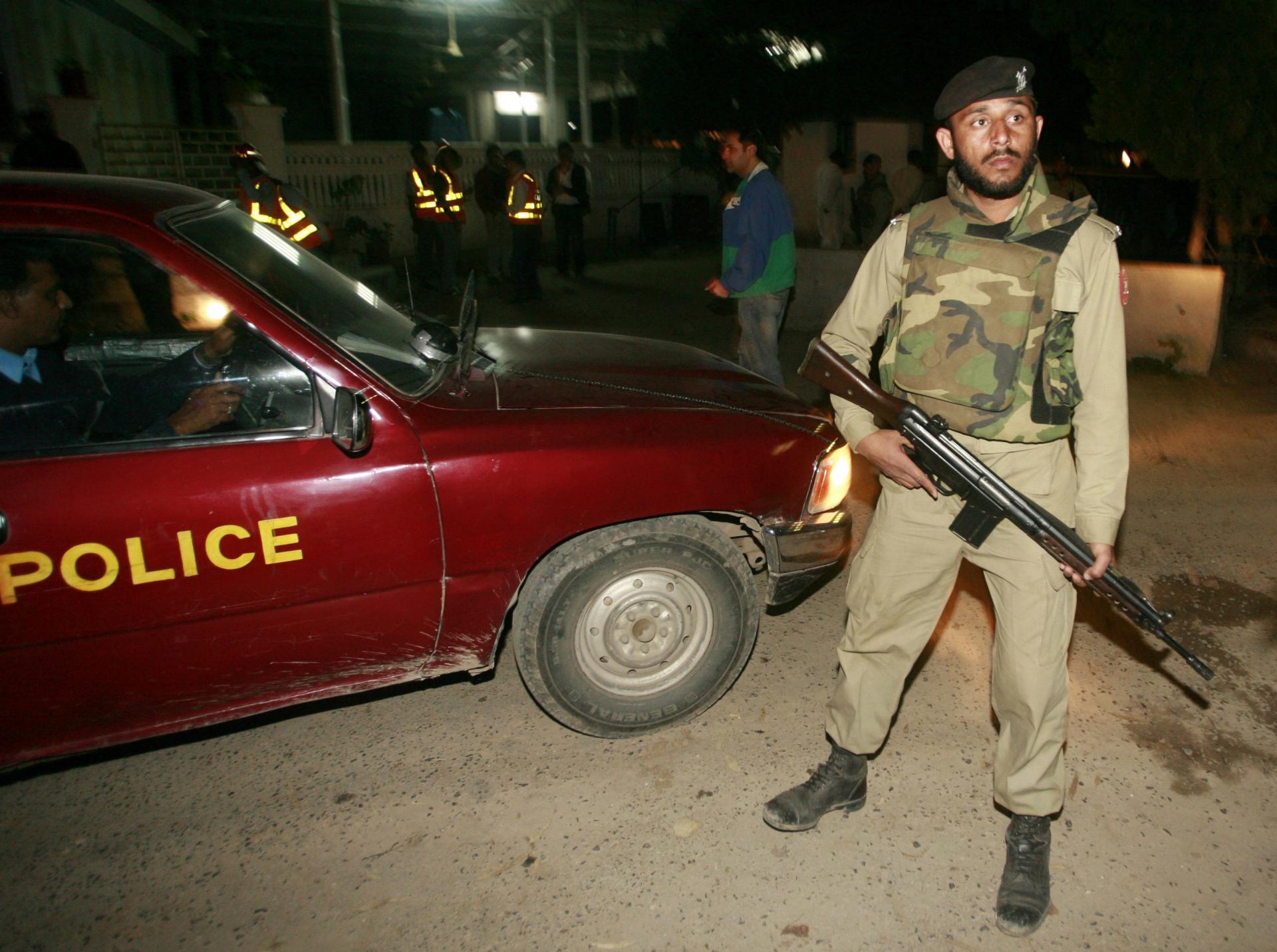 اسلام آبادده پولیس گه قره ته قوراللی هجوم اویوشتیریلدی
