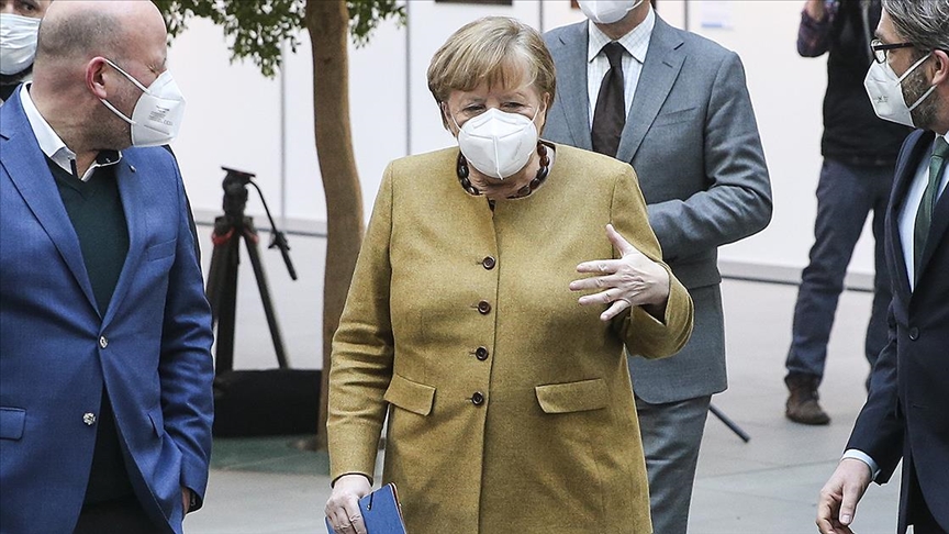 Меркель:«Пандемия алдыдагы айларда жана жылдарда жашообузга таасирин тийгизе берет»