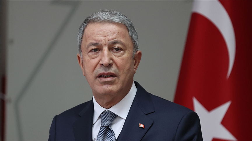 Akar: Turqia nuk do t'i tolerojë sulmet që planifikohen matanë kufirit