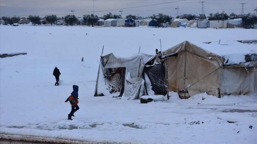 غیرنظامیان شمال سوریه در سرمای شدید روزهای دشواری را سپری می‌کنند