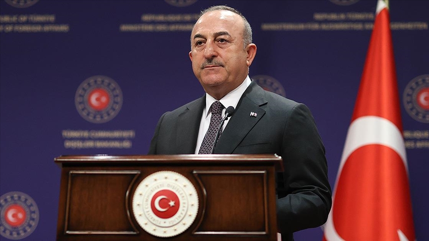 Çavuşoğlu esprime condoglianze al primo ministro pakistano Shahbaz Sharif per il terremoto