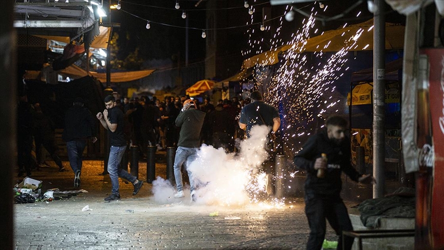 İsrail polisinin müdaxiləsi nəticəsində daha 105 Fələstinli yaralanıb
