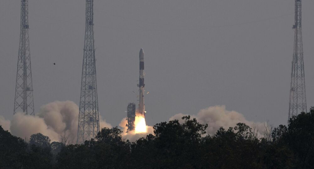La India lanza al espacio el satélite Amazonia-1 de Brasil
