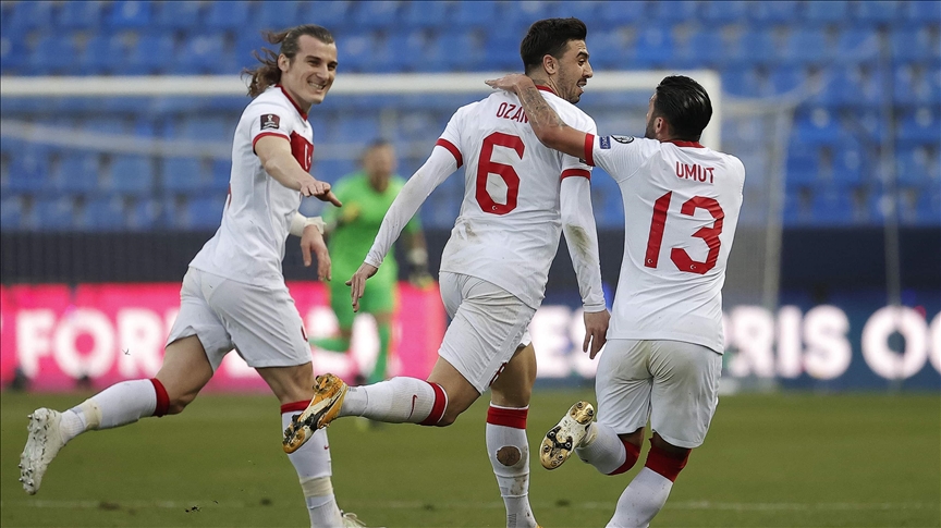 Turquía venció 3 a 0 a Noruega en las eliminatorias europeas para el Mundial de Catar 2022