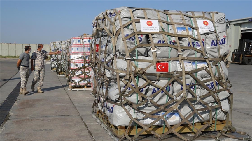 Турция изпрати помощ на Хаити