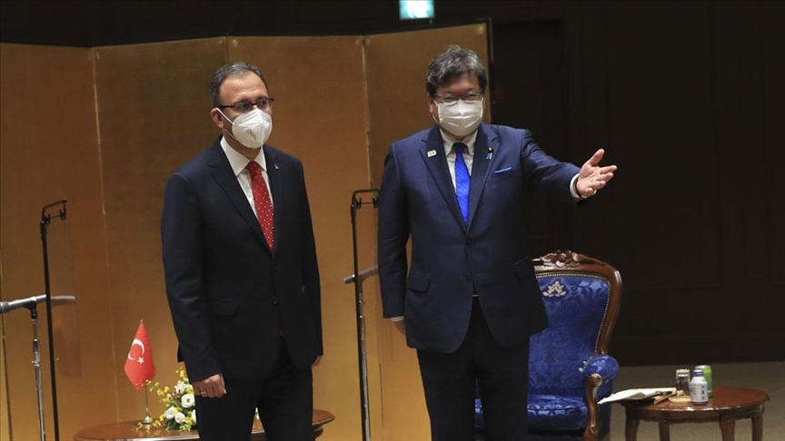 Ministri Kasapoglu takon homologun e tij japonez Hagiuda Kooiçi