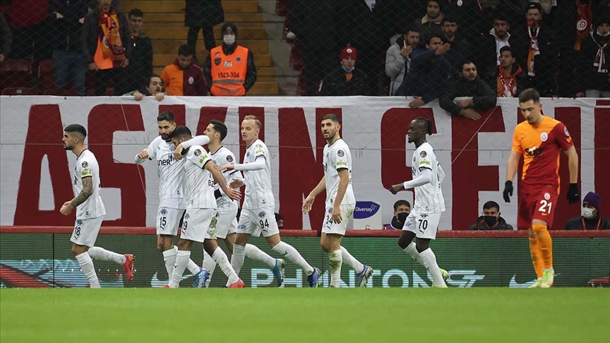 Odigrane utakmice 22. turskog fudbalskog šampionata, Galatasaraj poražen na domaćem terenu