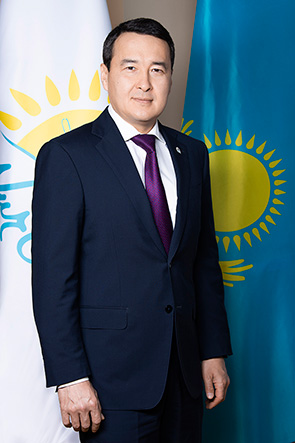 علی خان اسماعیلوف قزاقستان نینگ ینگی باش وزیری ایتیب تعینلندی