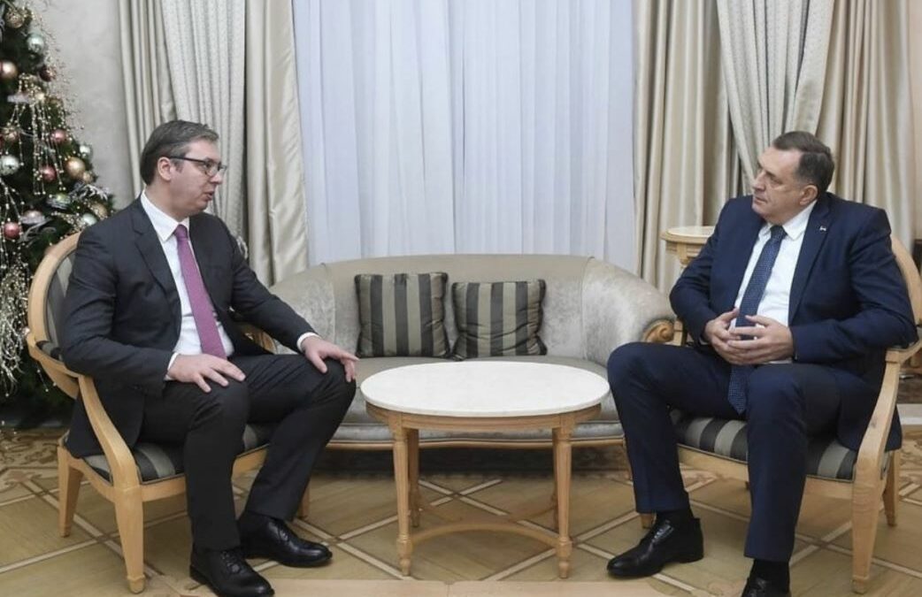 Vućić i Dodik razgovarali o podršci u vakcinisanju stanovništva BiH