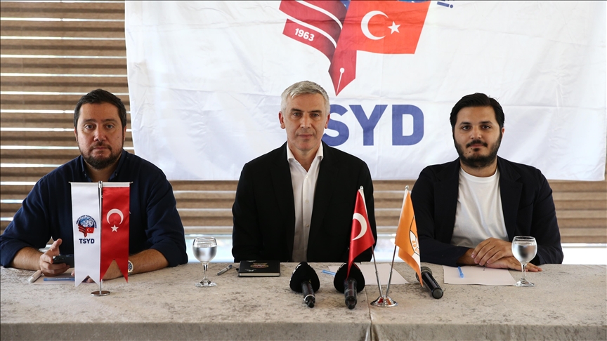 “Adanaspor” Öndər Karaveli ilə müqavilə imzaladı
