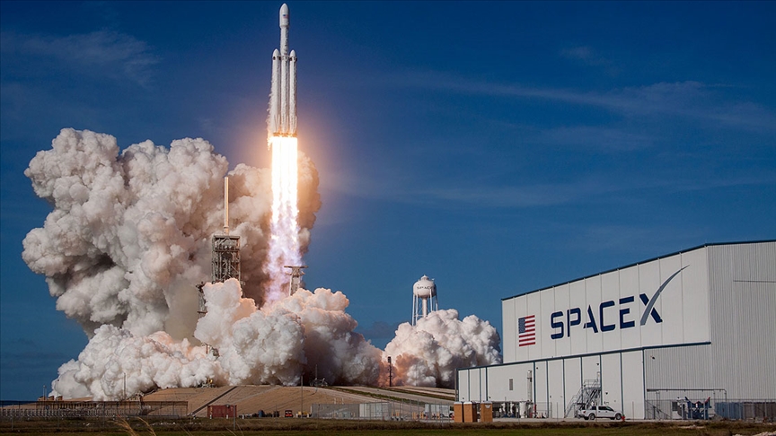 美国SpaceX公司单次发射创纪录的143颗卫星