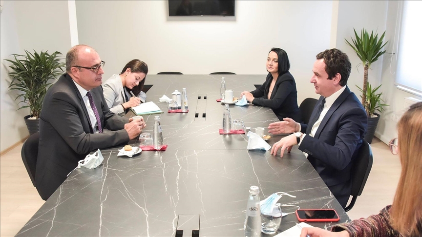 Kurti razgovarao sa turskim ambasadorom Sakarom: Nastavak saradnje Kosova i Turske