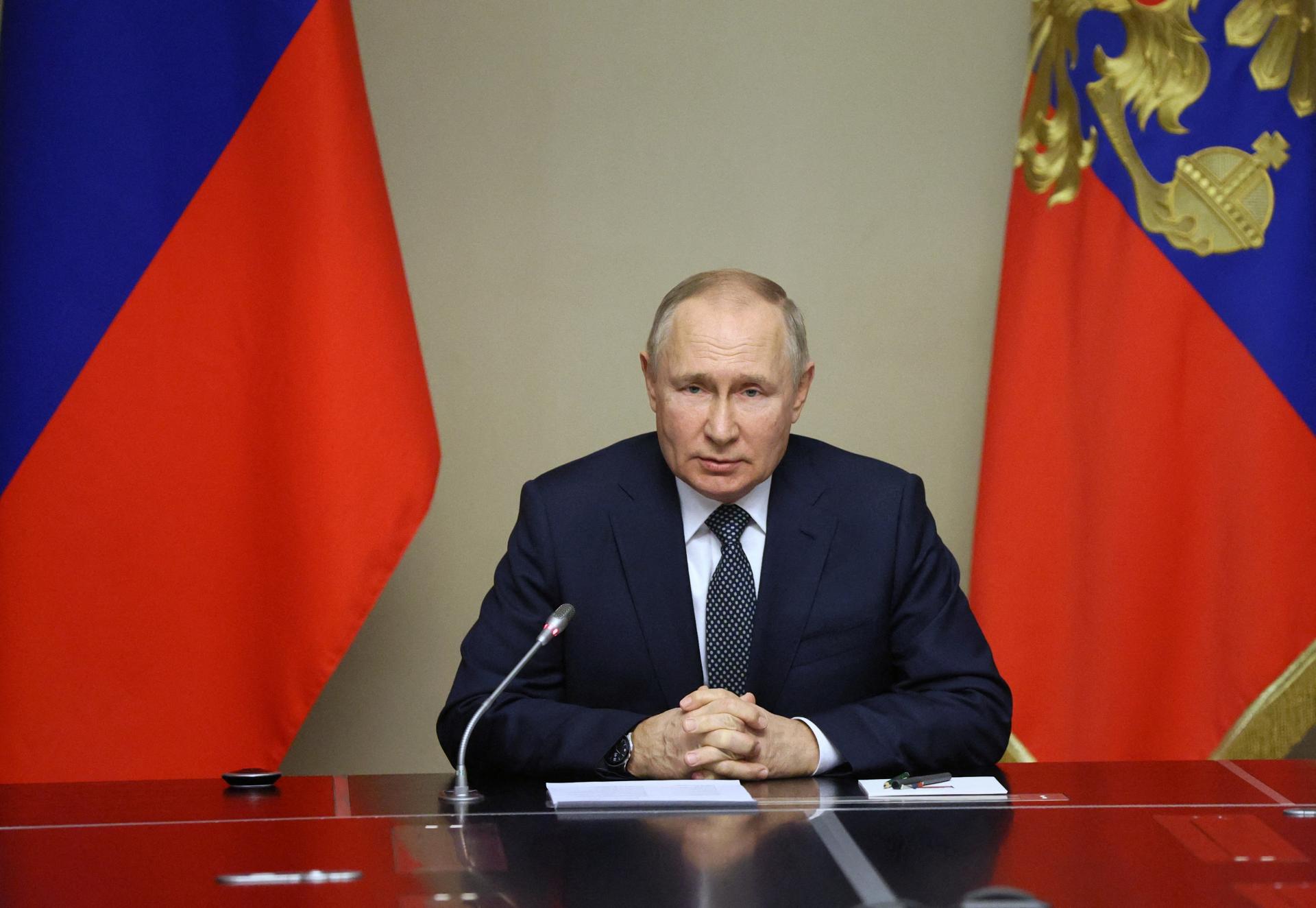 Путин: "Эл аралык соода кризисте"