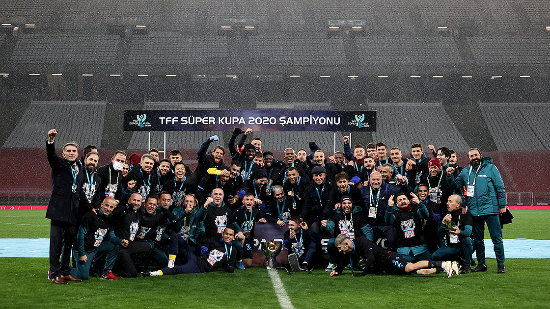 El Trabzonspor obtiene la Supercopa de Turquía