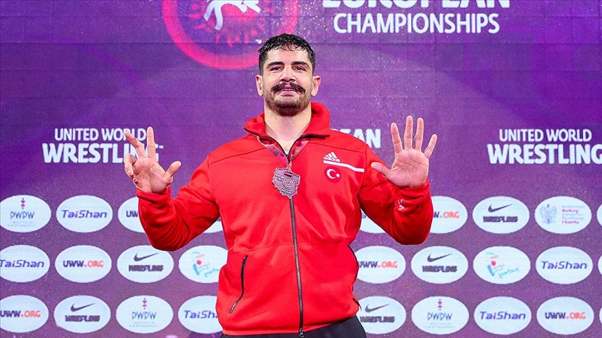 Турскиот борач Таха Акѓул по 8-ми пат европски шампион