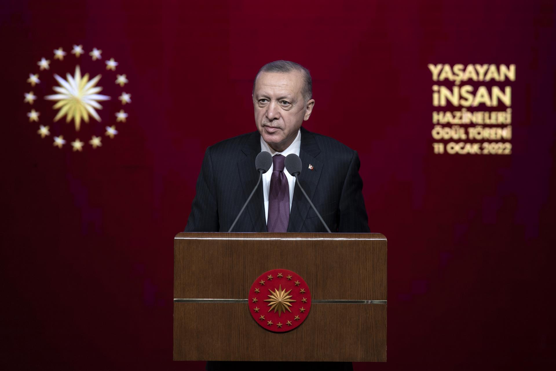 Президент Ердоған Анкарада марапаттау рәсіміне қатысты