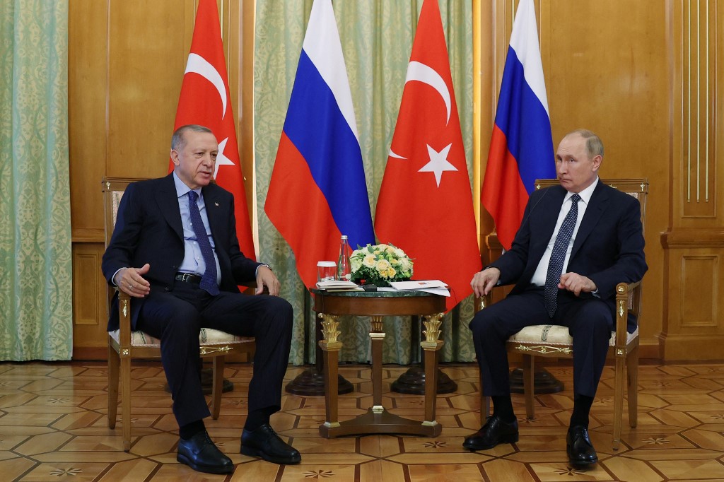 Erdoğan elnök Szocsiban találkozott Vlagyimir Putyinnal