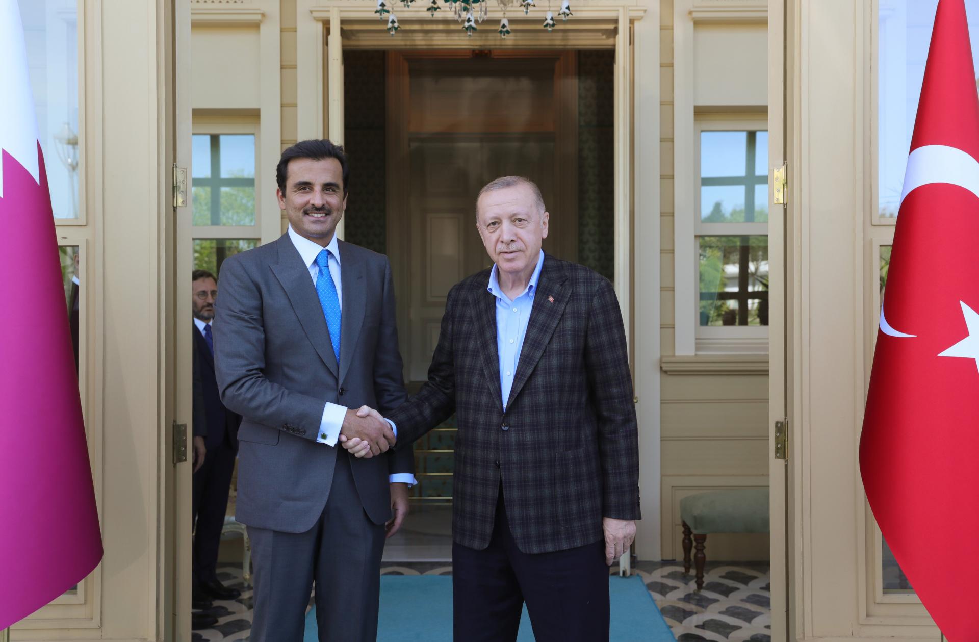 Prezident Rajab Toyyib Erdo’g’an Qatar Amiri Shayx Tamim Bin Hamed Al Sani bilan uchrashdi.