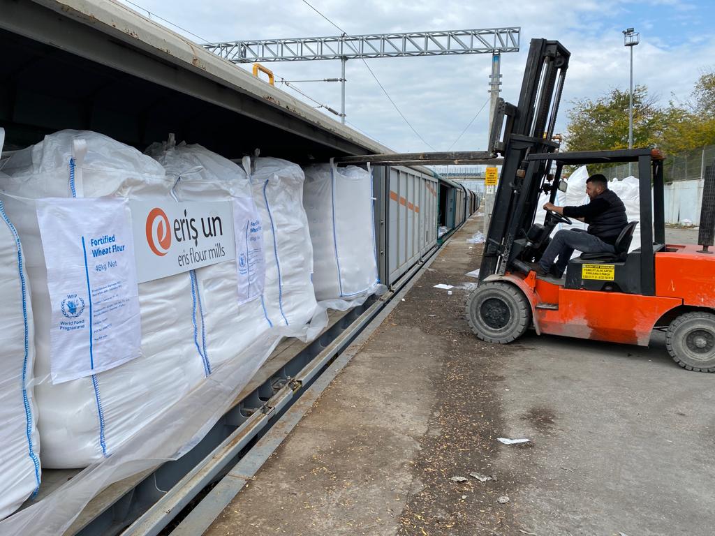 شرکت راه‌‌آهن تورکیه 50 هزار تن آرد به افغانستان انتقال می‌دهد