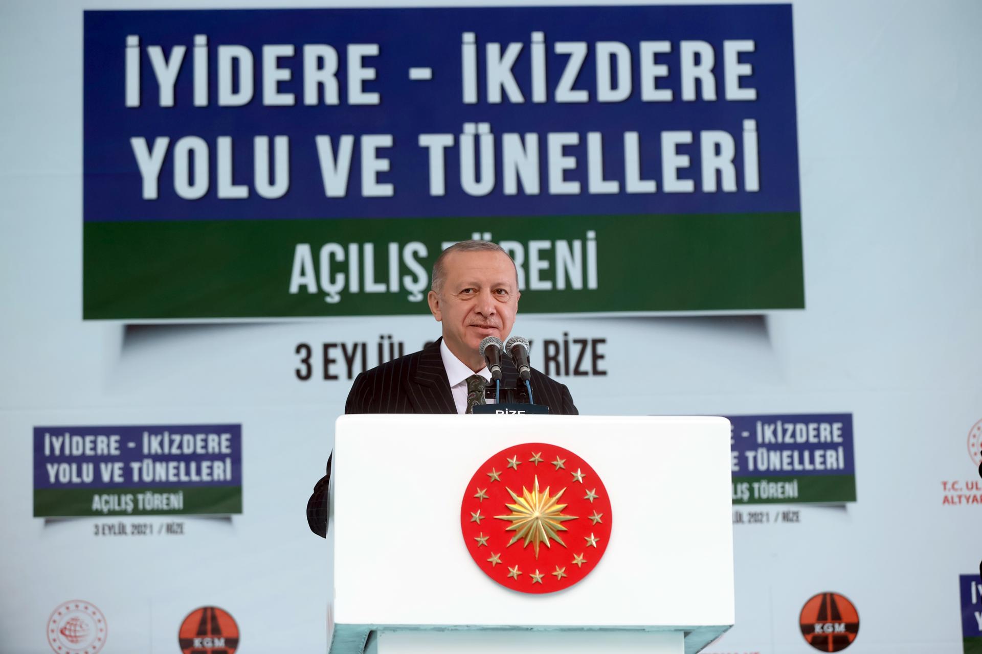 Erdogan o izazovima s kojim je Turska suočena posljednjih godina