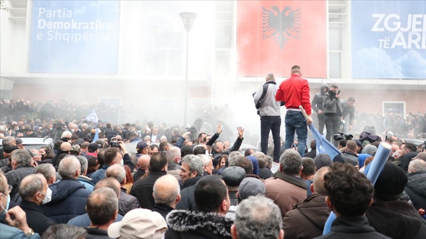 Shqipëri - Protesta para selisë së Partisë Demokratike në Tiranë