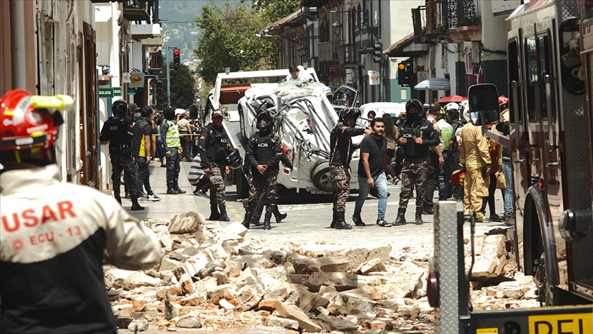 اکوادور زلزله‌سینده اؤلو ساییسی آرتدی