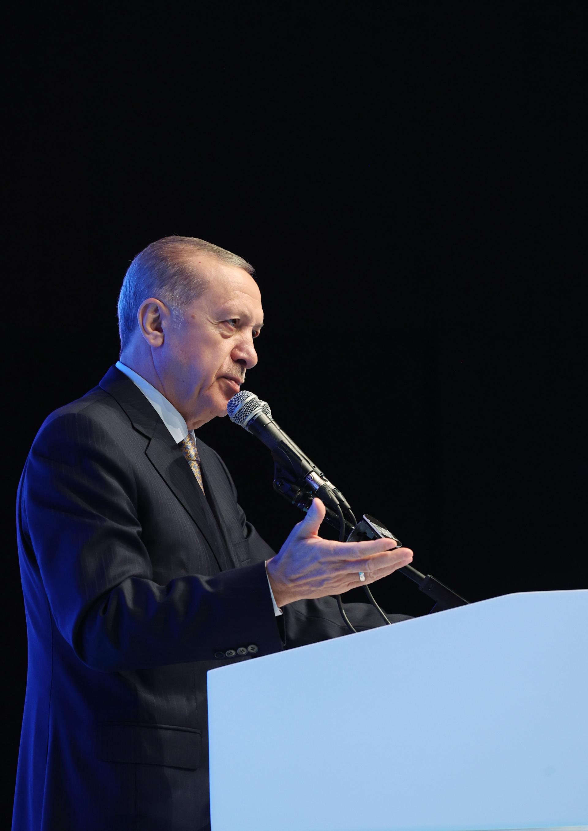 El presidente Erdogan reacciona con dureza a los que quedan silencio ante los ataques terroristas