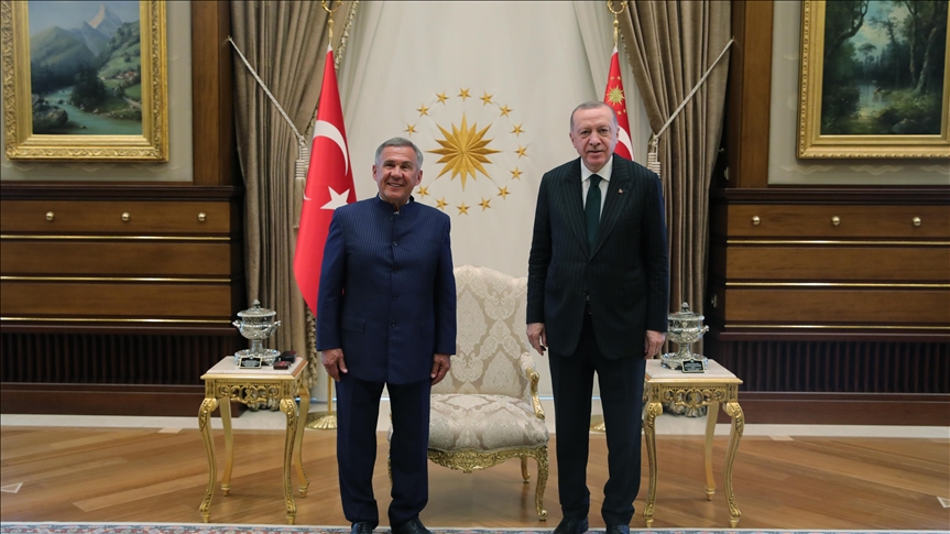 Presidenti Erdogan u takua me Minnikhanov