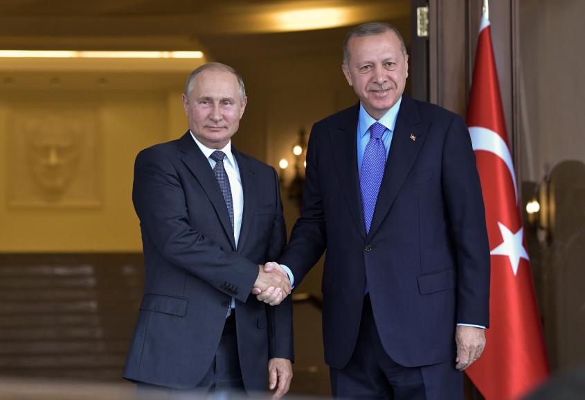 Erdogan mantendrá una conversación telefónica con Putin esta tarde