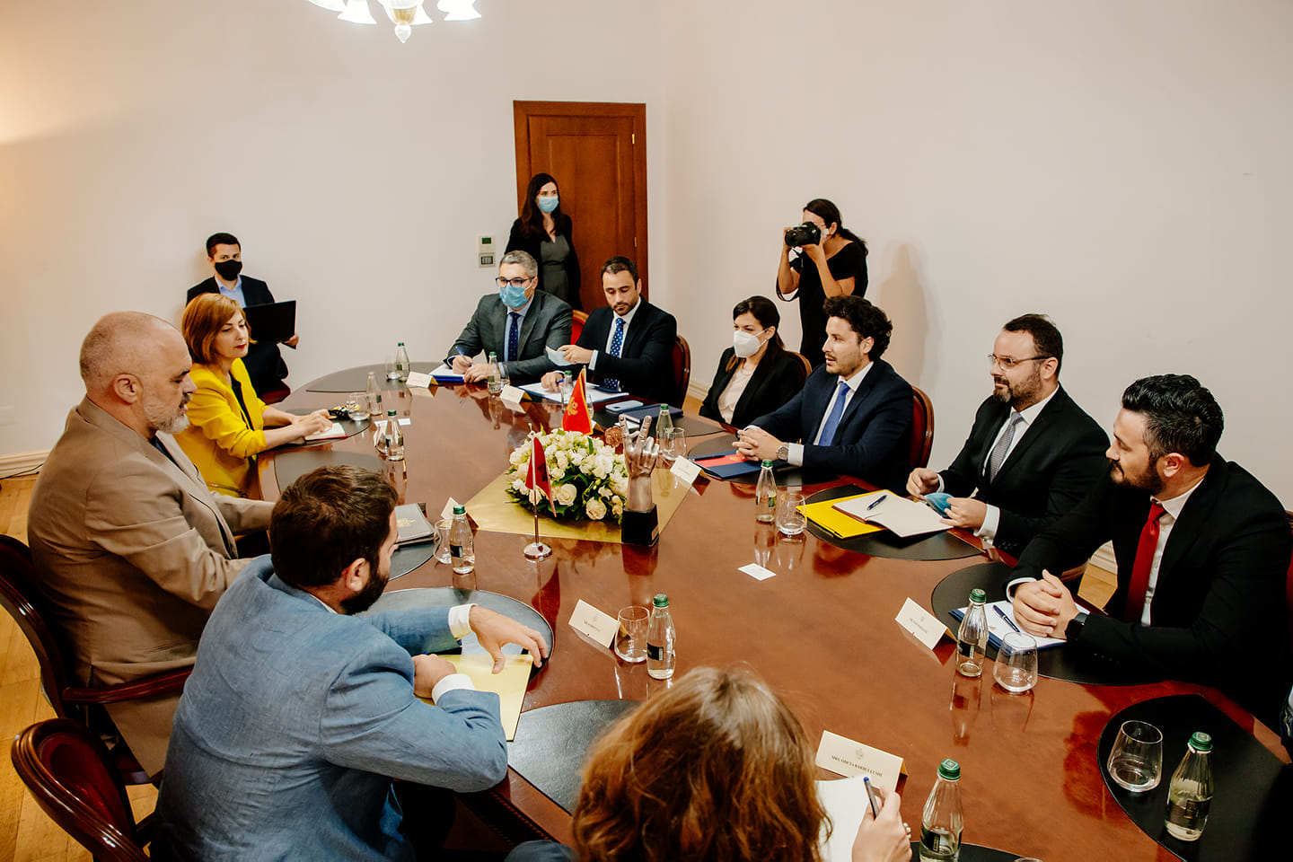 Zv.kryeministri i Malit të Zi Dritan Abazoviq qëndroi për vizitë zyrtare në Shqipëri