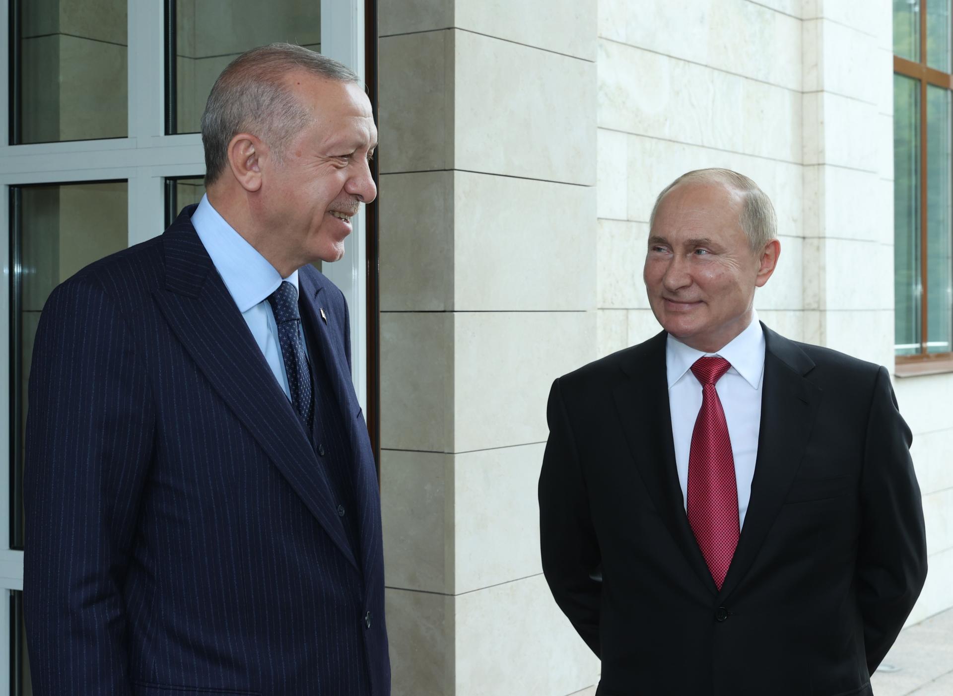 Erdogan: Napustili smo Soči nakon produktivnog sastanka s mojim kolegom Putinom
