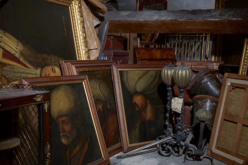 فروش نقاشی‌های رنگ روغن پنج سلطان عثمانی در اسکاتلند
