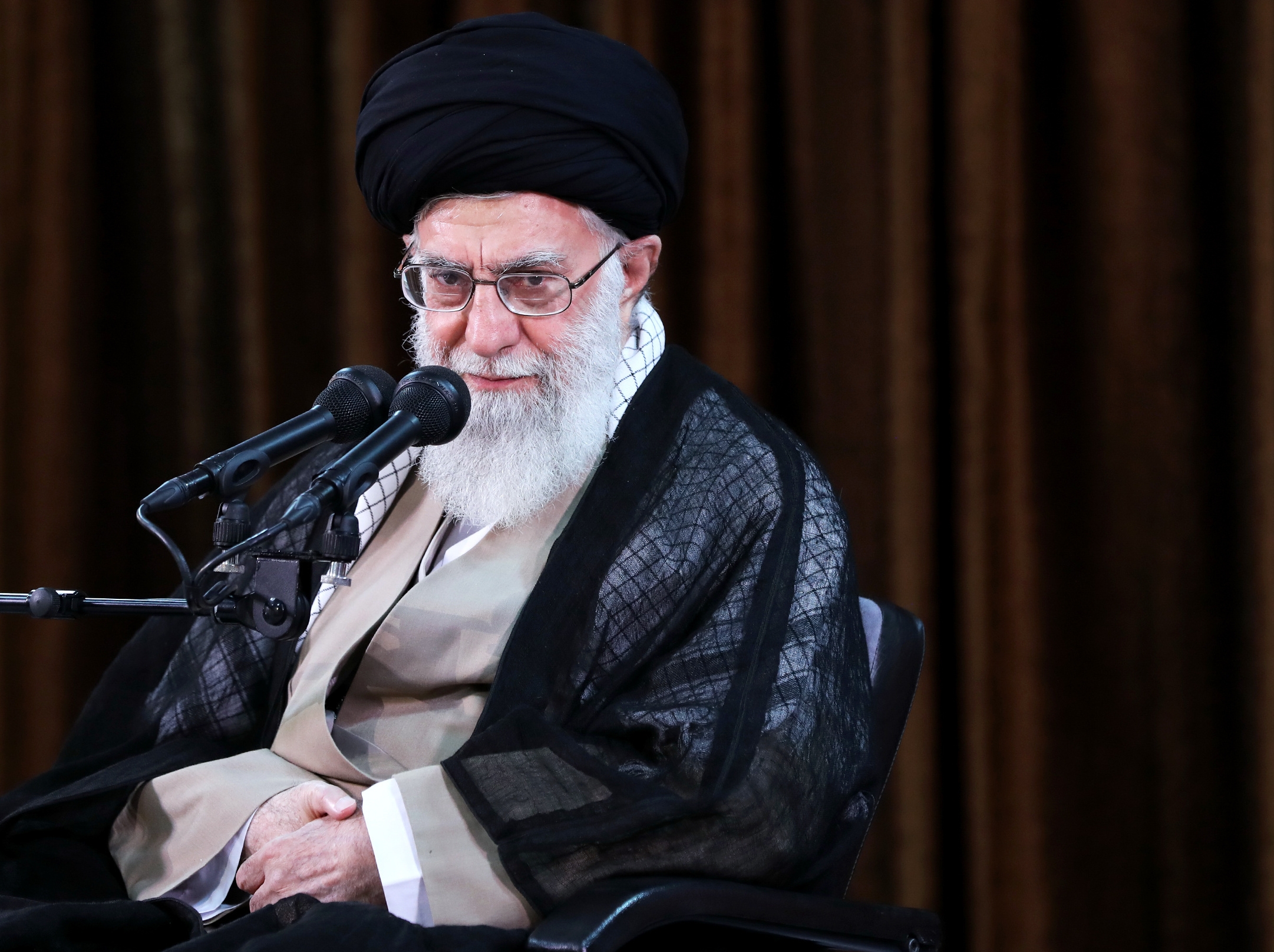 خامنه‌ای "آمریکا، اسرائیل و ایرانیان خائن خارج‌نشین" را طراح اعتراضات در ایران دانست