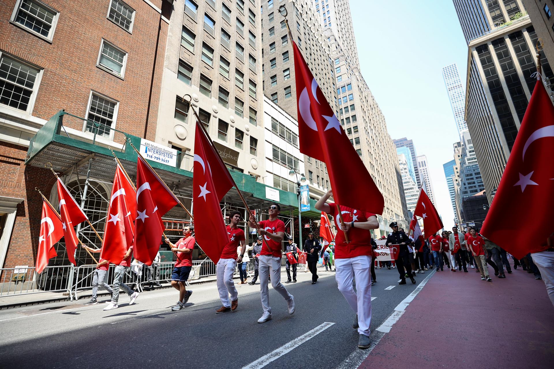 Nju-Jork, mbahet aktiviteti "Marshimi për Ditën Turke"