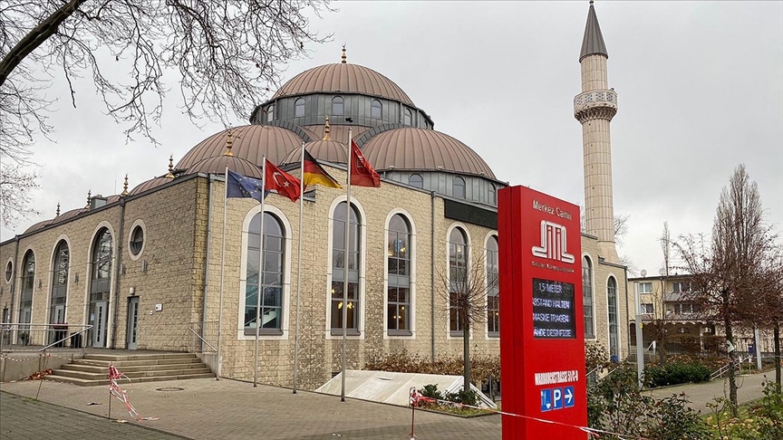 Broj muslimana u Njemačkoj povećan za 900 tisuća u posljednjih 6 godina